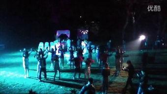 吃瓜观众求婚快闪视频,吃瓜观众见证的浪漫瞬间